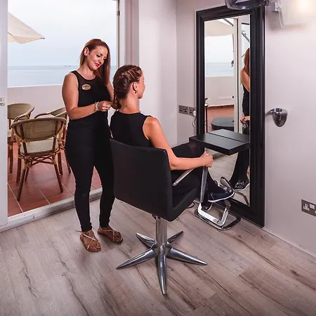 The Caleta Self-catering Apartment *